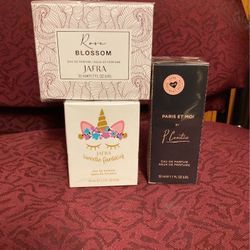 ROSE BLOSSOM. PATIS. 