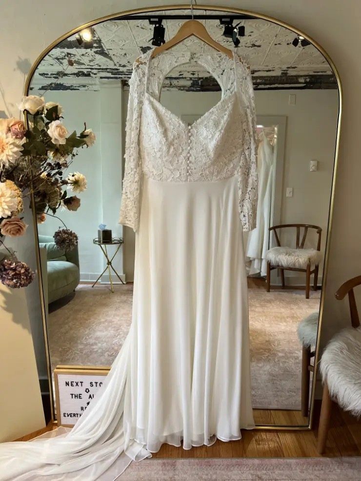 Long Sleeve Wedding Dress | Size 20 | Scarlett V1 By Truvelle