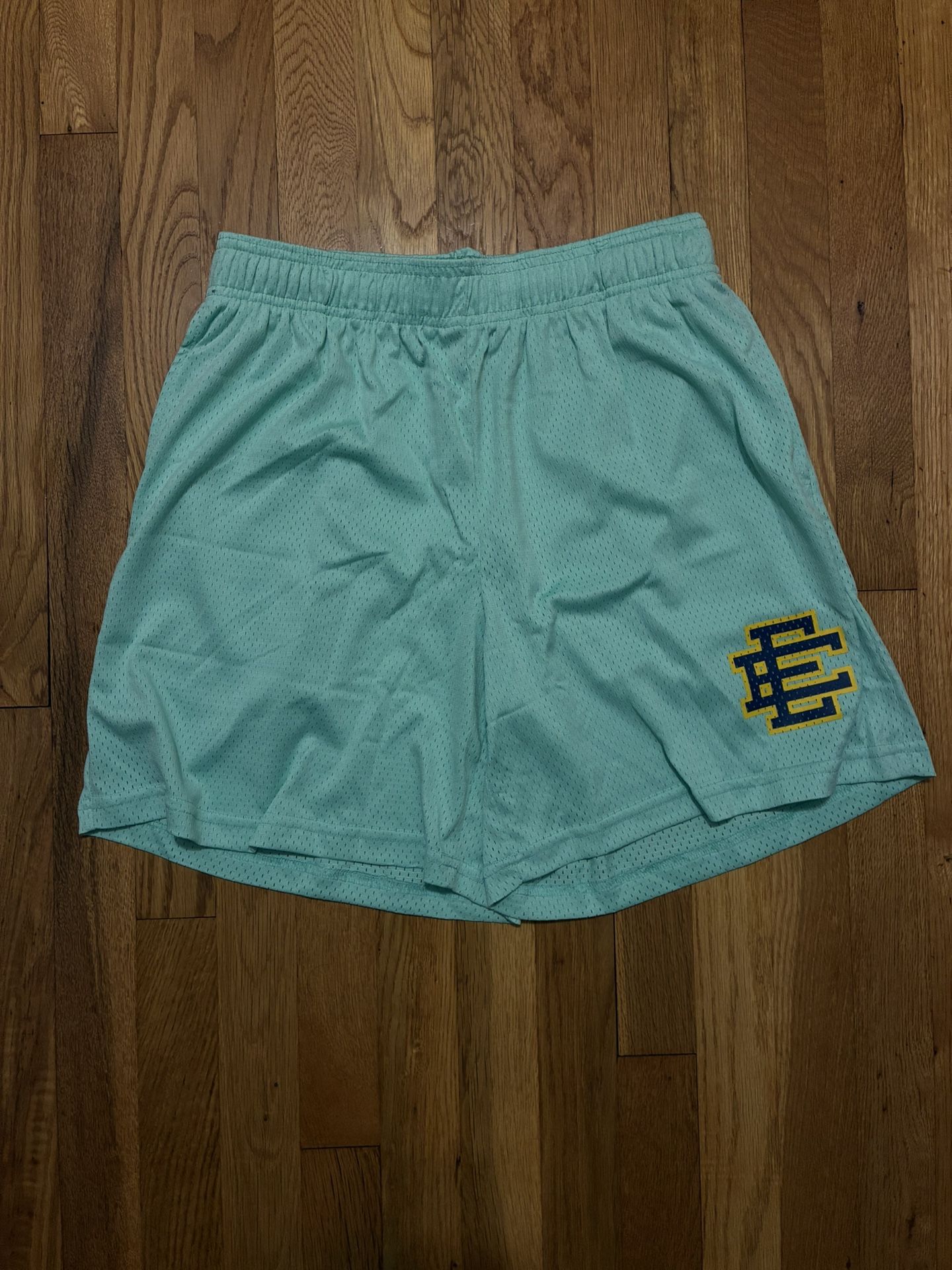 Eric Emanuel EE Basic Short Yucca Size L