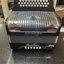 Hohner Panther Diatonic Button Accordion Black 31 Keys GCF Key 110835-3 JAR