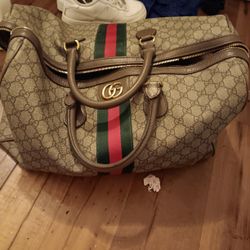 Medium Gucci Monogram Duffelbag 