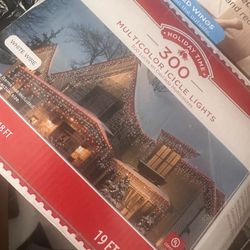 Icicle Lights (3) Packs