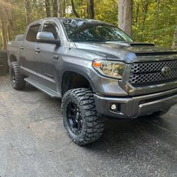 Rough Country 6" Loaded N3 Lifted Struts For 2007-2021 Toyota Tundra - 501017