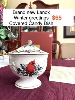 Brand new Lenox Cardinal Christmas Winter Greetings Covered Footed Candy dish decor