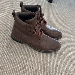 9 1/2 GoodFellow Brown Boot Type Shoes 