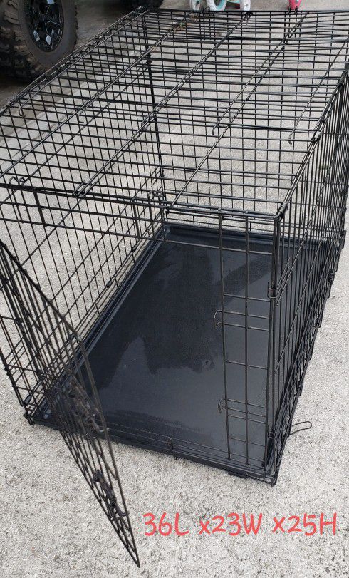 Large Dog Crate / Kennel 