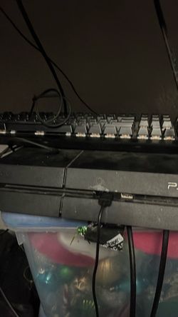 PS4 with controller and comes with keyboard