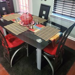 Kitchen Dining table Set With Leather An  Cushion Chairs
