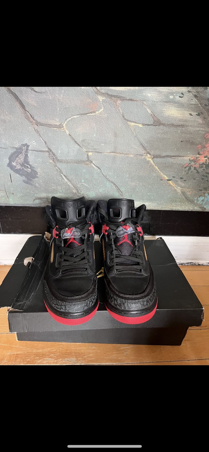 Air Jordan Retro 4