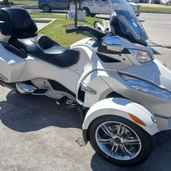 2012 Can AM Spyder RT Limited 1000cc.....
