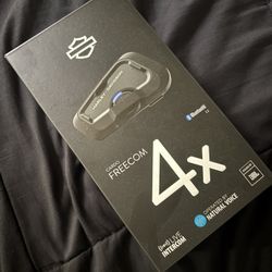 Cardo Helmet Bluetooth