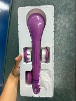 Blushly cleansing body brush