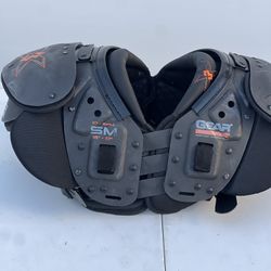 Gear Pro Tec Shoulder Pads Football X7 Skill Small 16”-17” Black Orange Youth. Pre owned in good condition with some cosmetic blemishes. These blemish