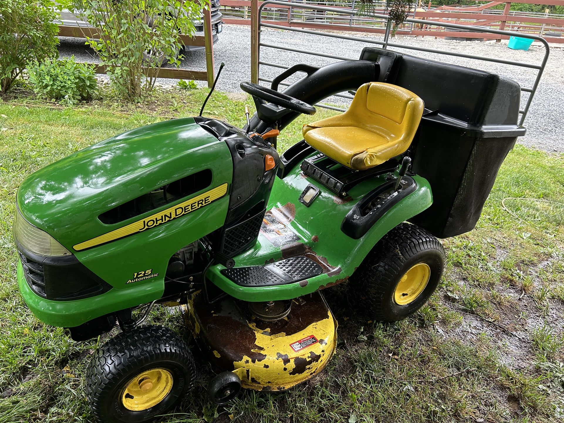 John Deere 125 Automatic