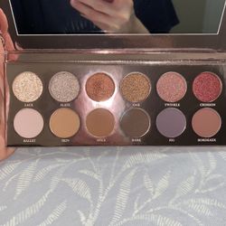 Girlactik The Essential Eyeshadow Palette 