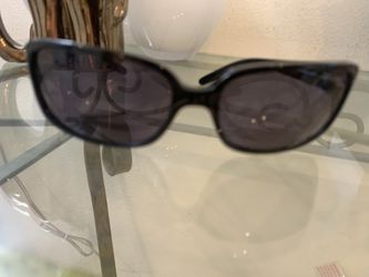 NEW SUNGLASSES WITH MAGNIFERS 