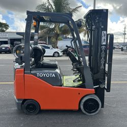 Forklift Toyota 