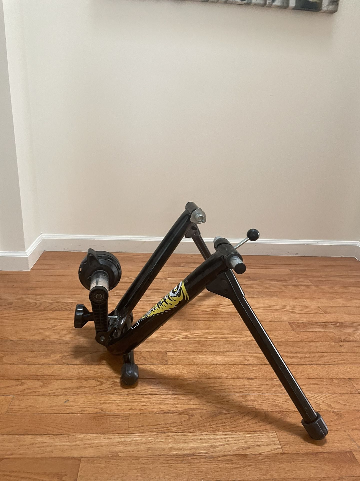CycleOps Indoor Bike Trainer for Sale in Henderson, NV OfferUp