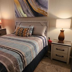 🛌 7 Pc. Bedroom Set For Sale