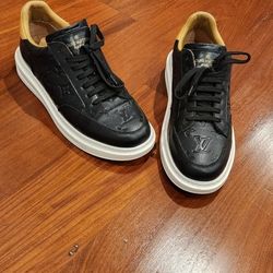 Louis Vuitton Mens Sneakers Size 9