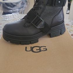 Ugg Women Ashton Lace Up Boots