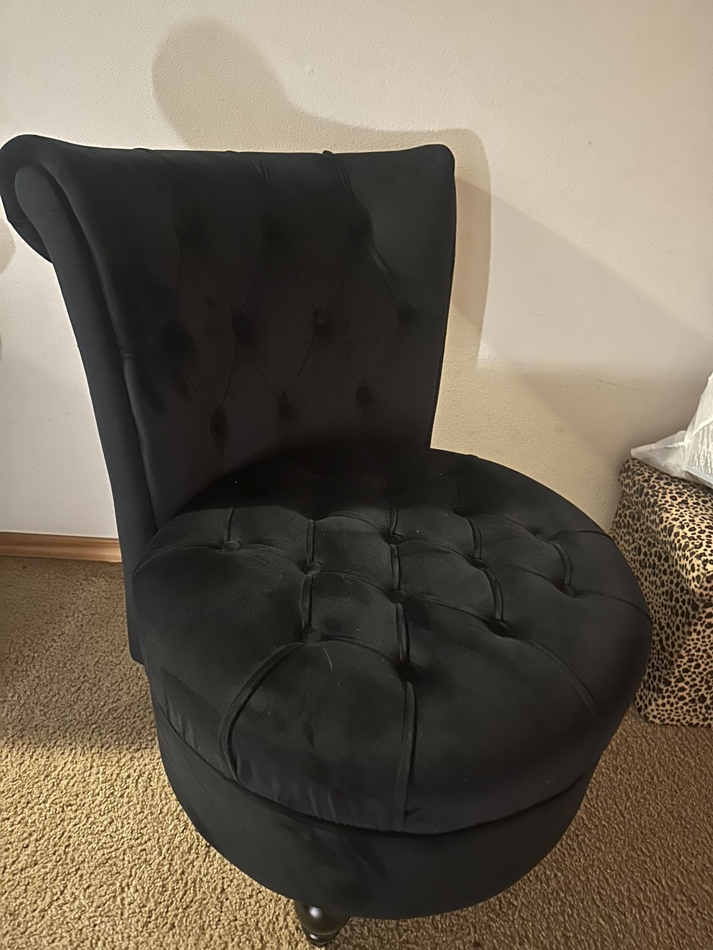 Accent Black Chair