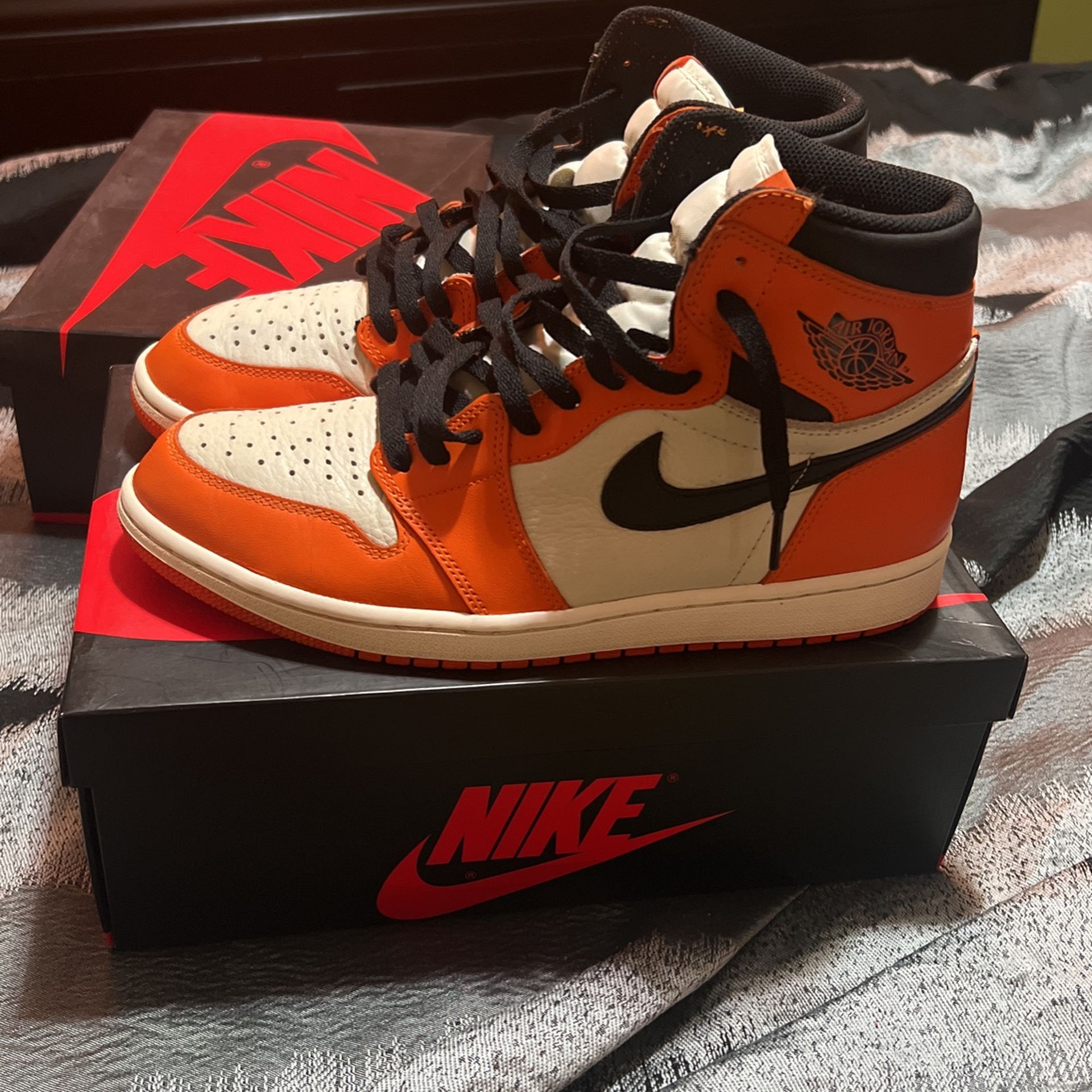 Jordan 1 Reversed Sbb