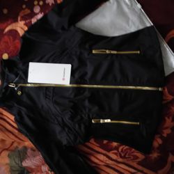 Black Lululemon Jacket With Gold Zipper 