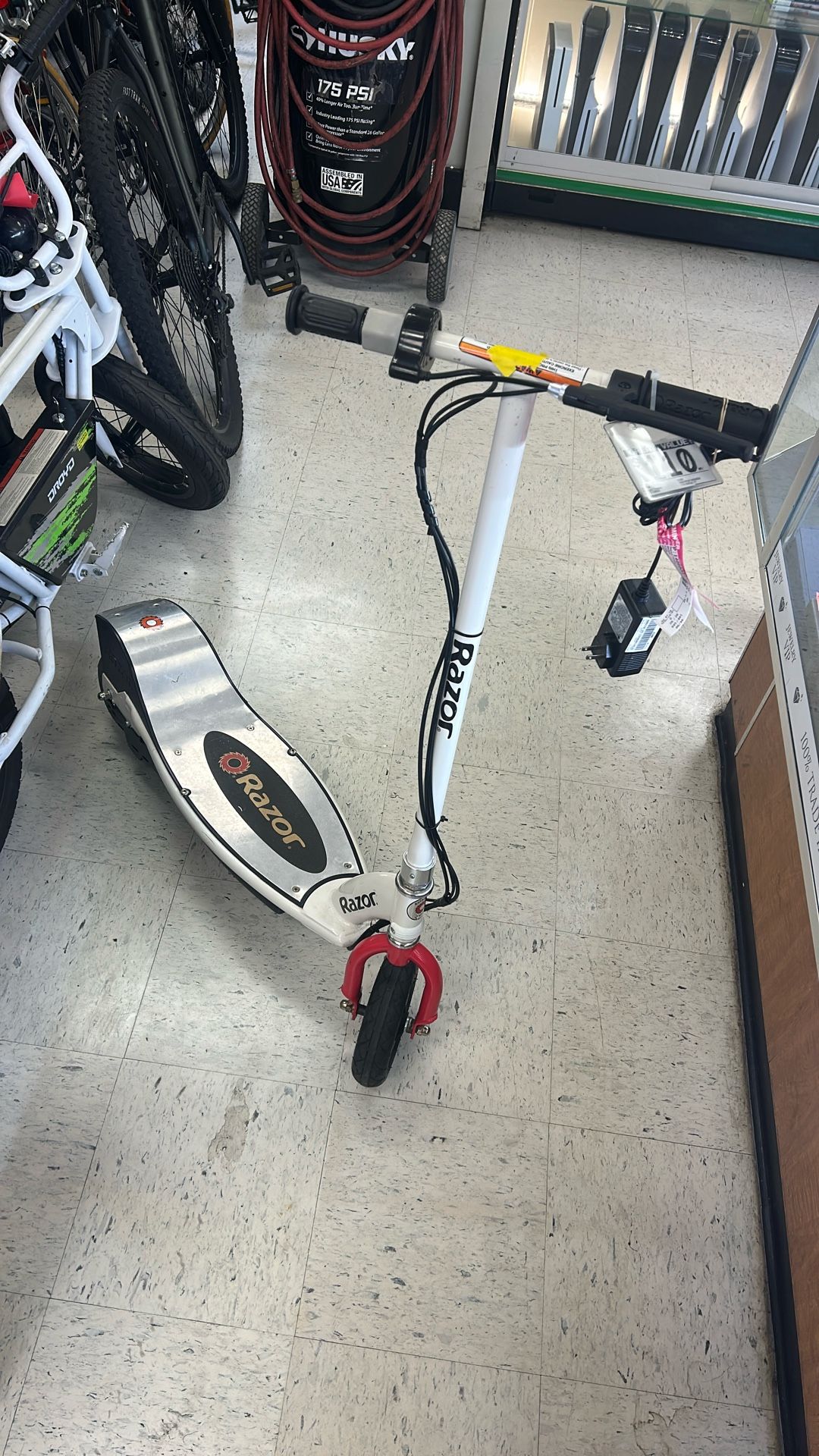 Electric scooter
