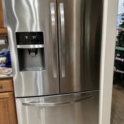 Kitchen Aid French Door Fridge