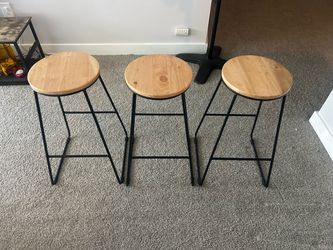 3 beautiful barstools!