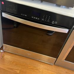 Whirlpool Single Wall Oven 30” 