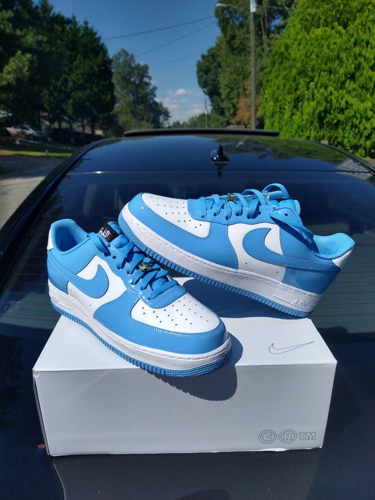 $225  local pick up Size 11.5 only. Deadstock Nike Air Force 1 Low North Carolina Colorway. All Patent Leather. 