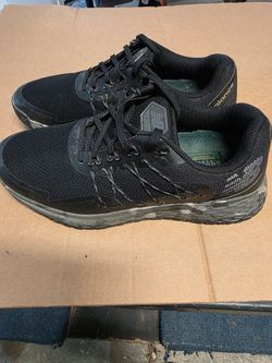 New Balance spikeless golf shoes