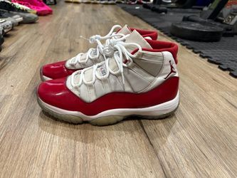 Jordan retro 11s size 9