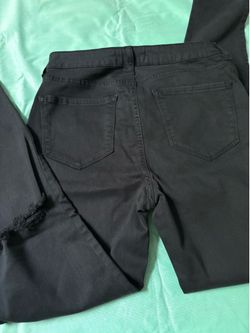 Woman’s black pants size 13