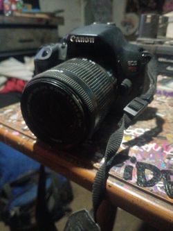 Canon EOS rebel T5i Digital Camera