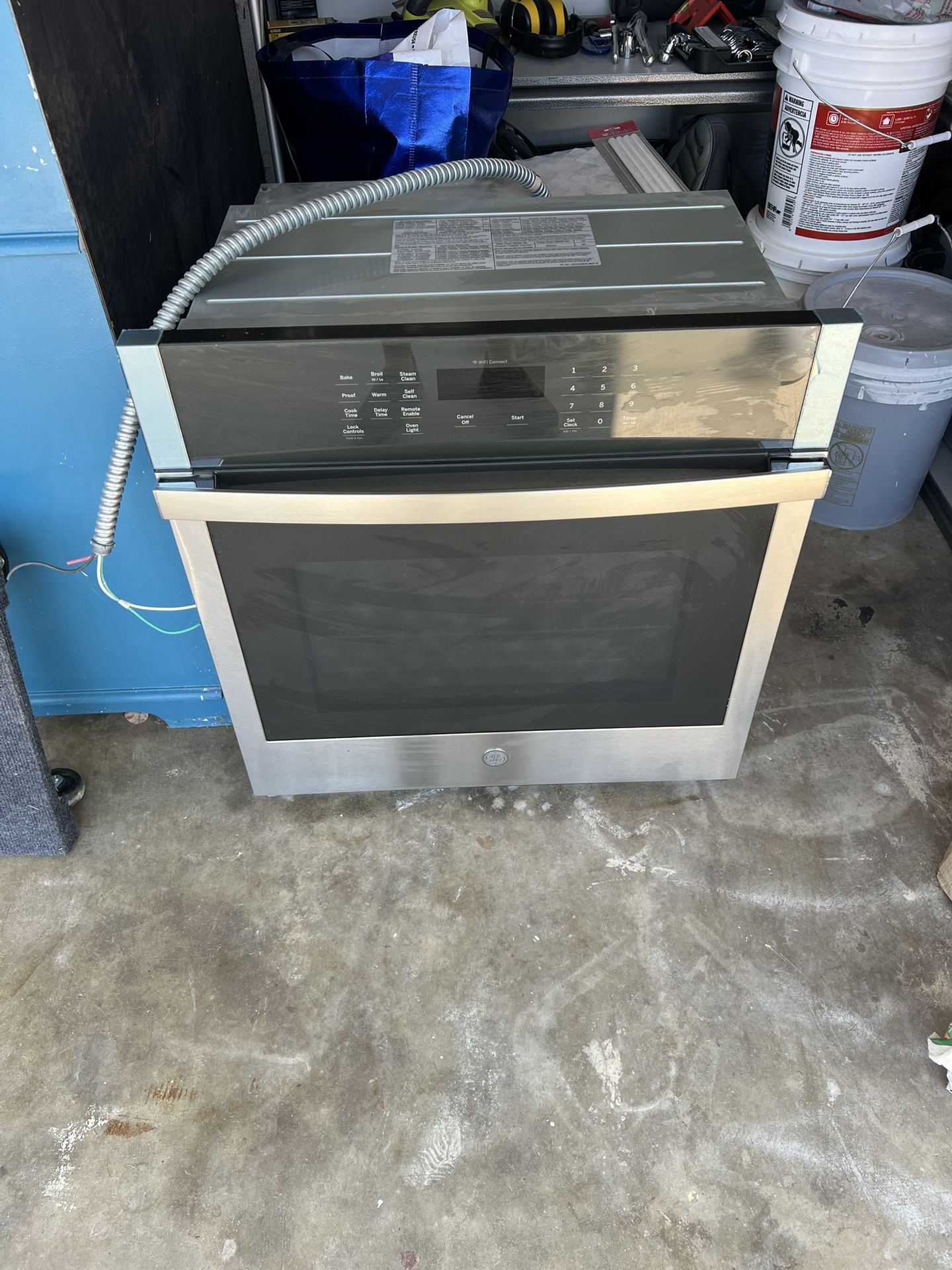 27” GE Wall oven