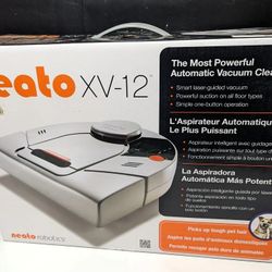 Neato Robotics XV-21 Pet and Allergy Vacuum Cleaner In Box
