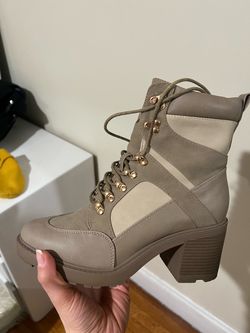 Cute boot for sale!
