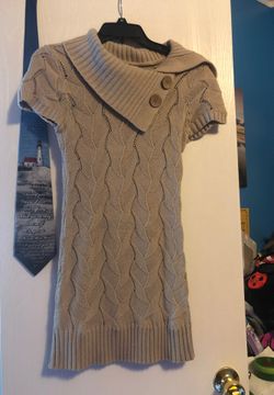 Cato’s small sweater shirt