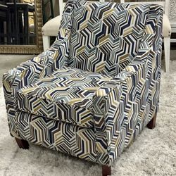 BOB’S Furniture Green/Multi Accent Chair 