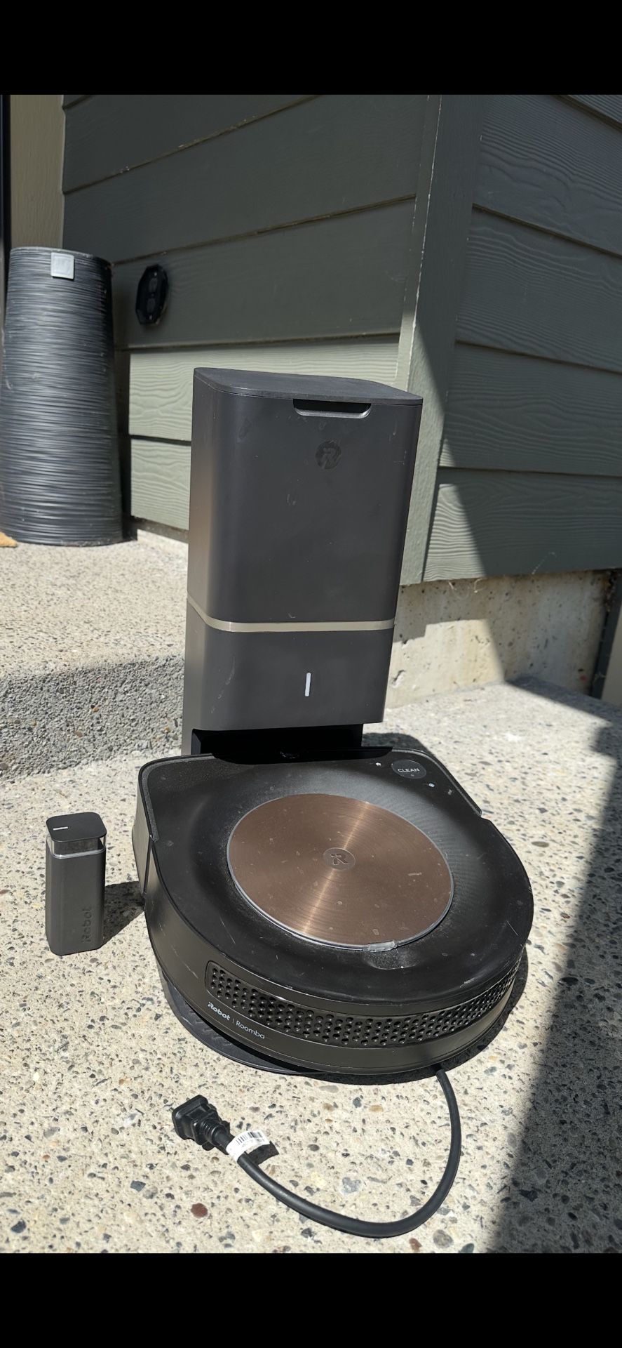 Roomba Vacuum