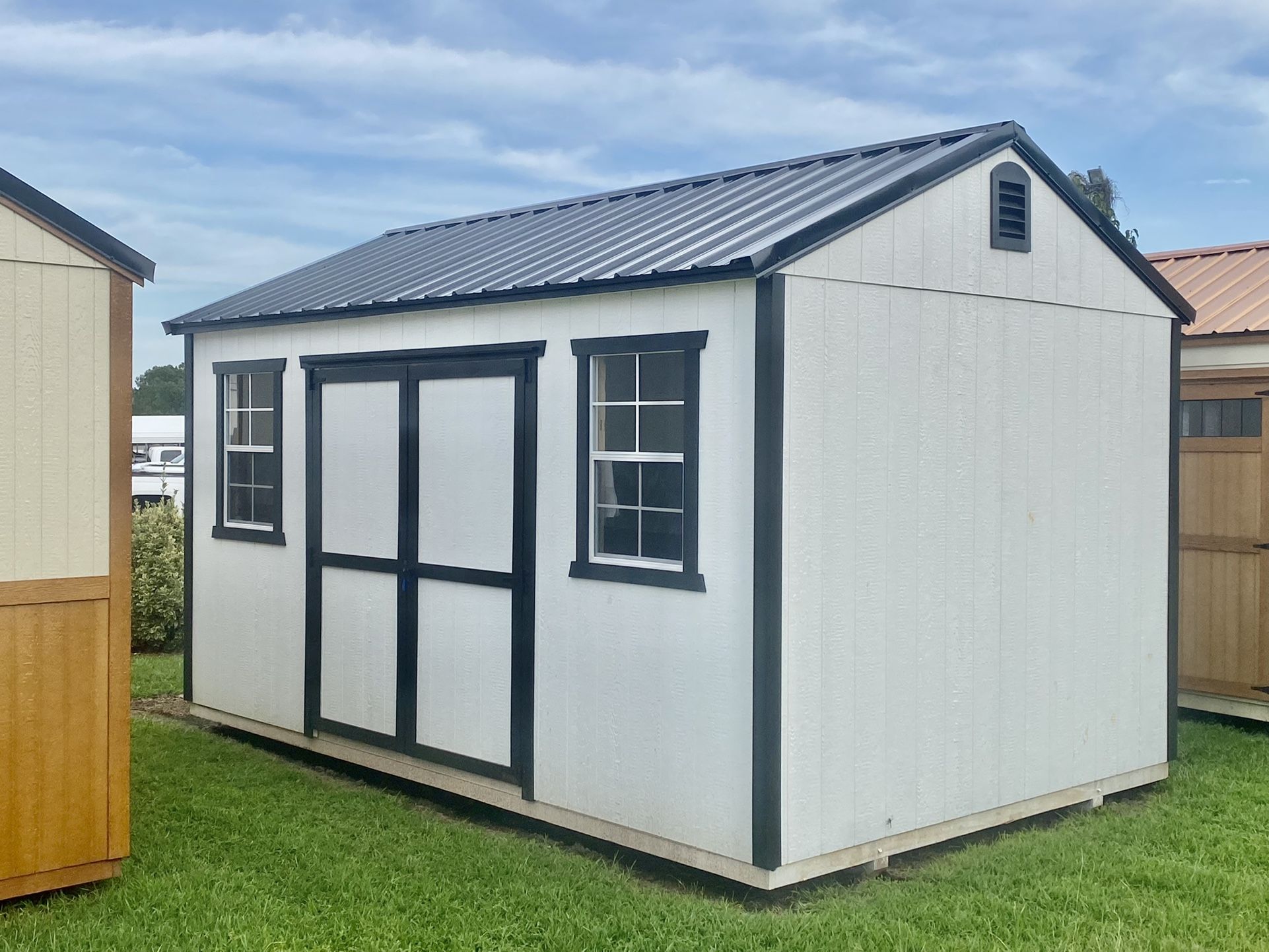 10x16 Shed w/electric 