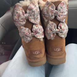 Uggs with bows
