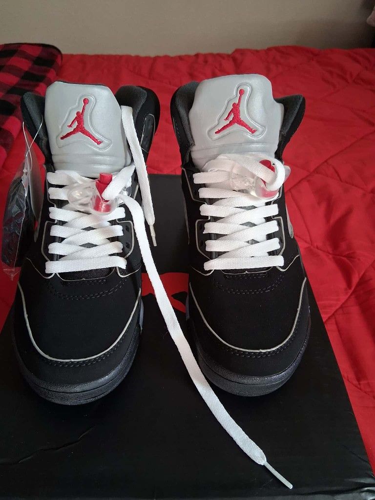 Jordan Retro 5 Black Metallic