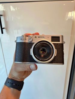 Fujifilm X100VI — Silver
