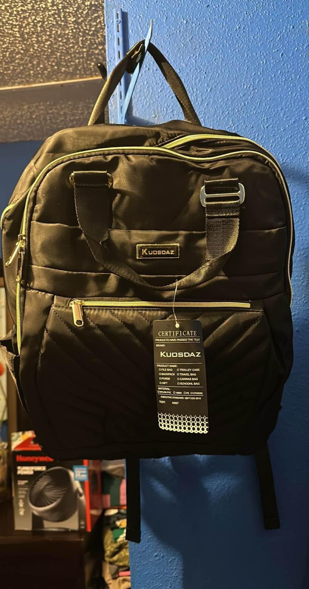Kuosdaz Travel backpack (New)