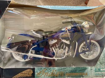 INDIAN MOTORCYCLE 1/6 SCALE ABOUT 20” long 40$