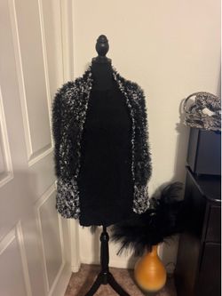 Women’s sweater with fuzzy scarf